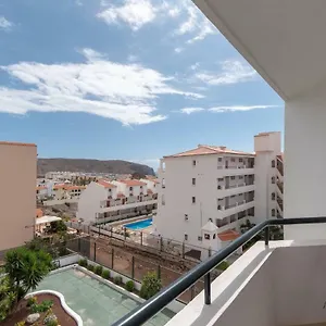 https://great-2-beds-apartment-los-cristianos.in-canary-islands.com